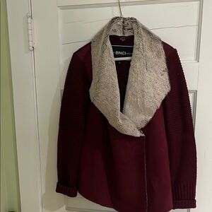 Chic Burgundy Jacket with Faux Fur Collar